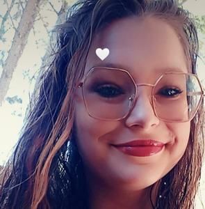 Meet your Posher, Meagan